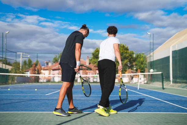 Une construction court de tennis à Hyères peut-elle évoluer vers un espace multisport ?