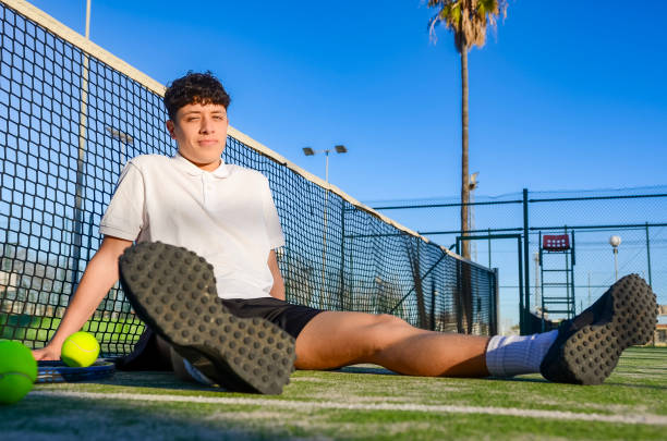 Comment anticiper une extension future lors d’une construction court de tennis à Hyères ?
