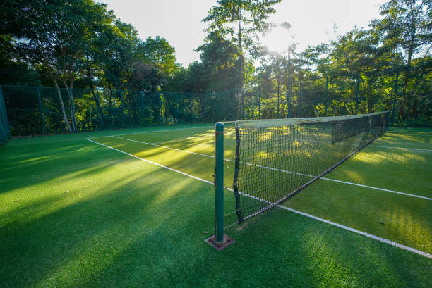 Pourquoi la maintenance court de tennis hebdomadaire est-elle cruciale ?