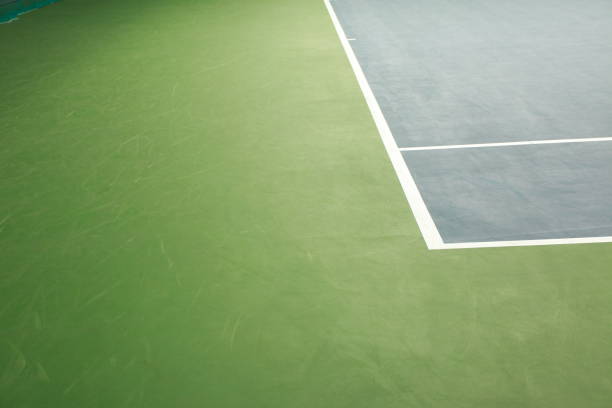 Le Prix construction terrain de pickleball change-t-il selon qu’il s’agit d’un terrain indoor ou outdoor ?