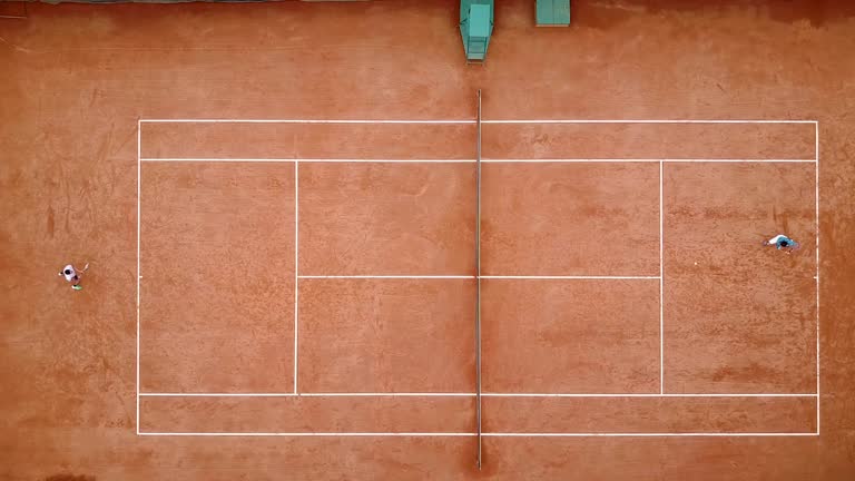 Quelles erreurs faut-il éviter avant de signer avec Constructeur court de pickleball ?